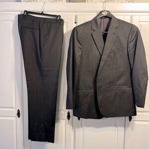 Brooks Brothers Regent Fit 346 Stretch Suit Gray Wool Pleated Two Button